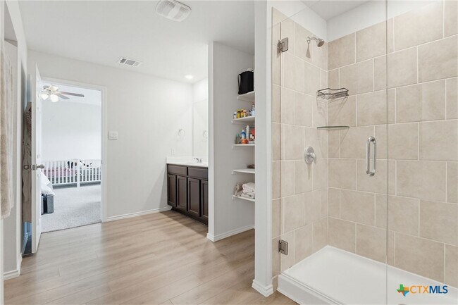 Building Photo - 162 Ellenora Dr
