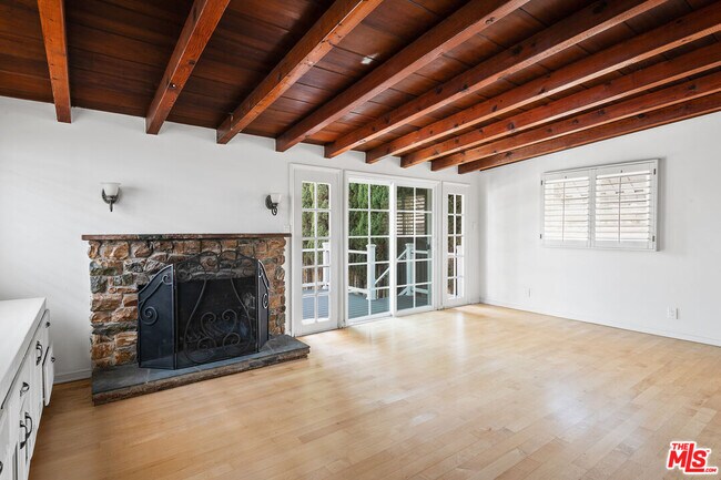 Building Photo - 5572 Bradna Dr