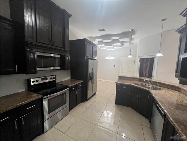 Building Photo - 3012 La Puerta Ave