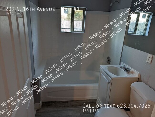 Building Photo - 209 N 16th Ave