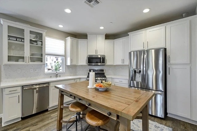 Building Photo - 2726 Montecito Vista Way