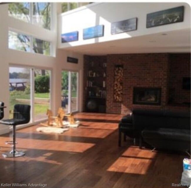Building Photo - 4066 Fieldview Ave