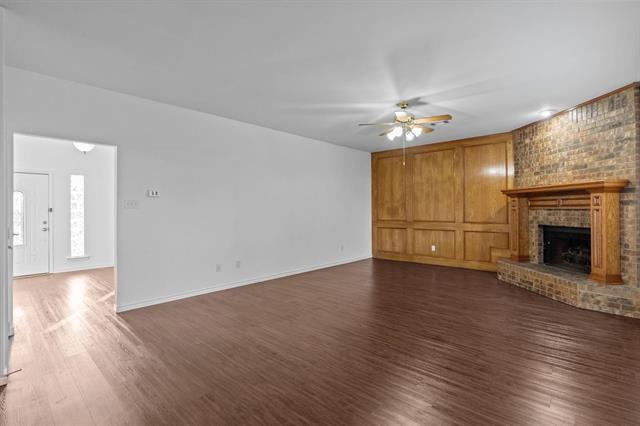 Building Photo - 6814 Silver Lake Dr