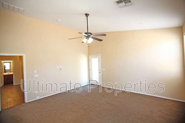 Building Photo - 2025 S 101st Ln