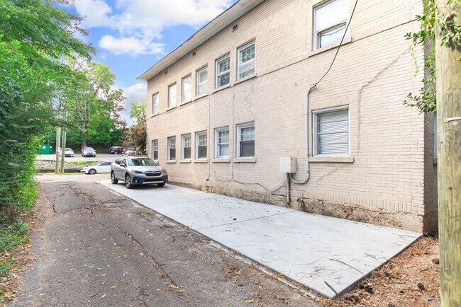 Interior Photo - Wilbur