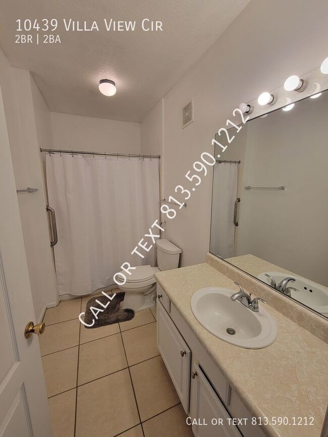 Building Photo - 10439 Villa View Cir