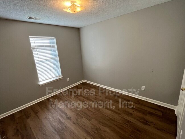 Building Photo - 6404 Ragan Farm Dr