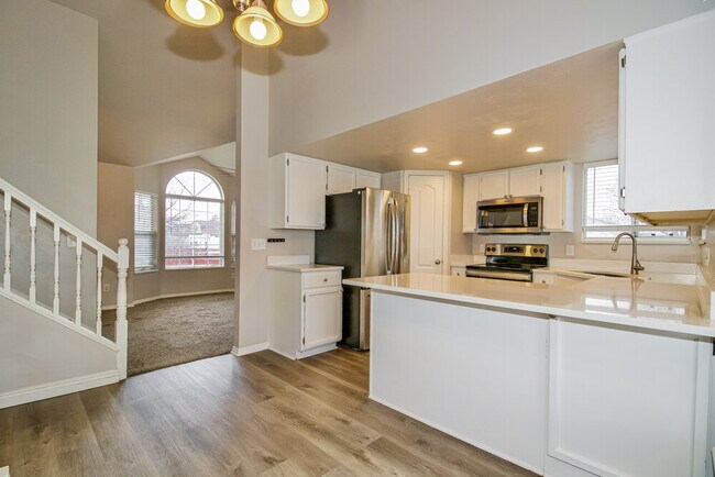 Building Photo - 6957 Diamondleaf Way