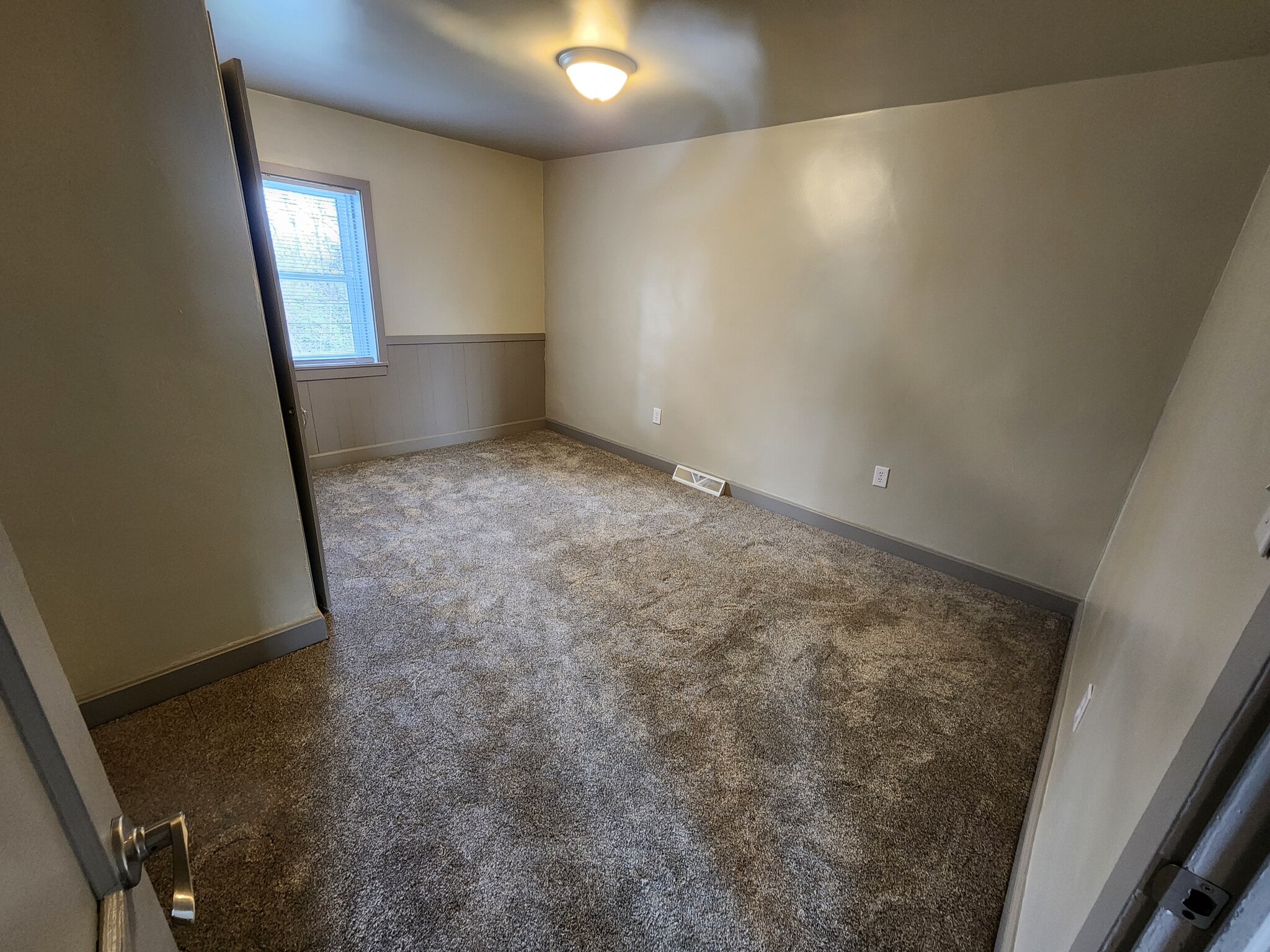 Bedroom 2 14'3" X 11'3" - 2 Katherine Ave