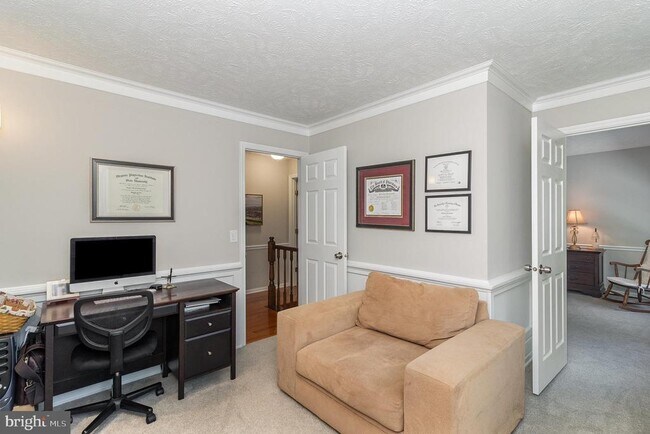 Building Photo - 14807 Statler Dr