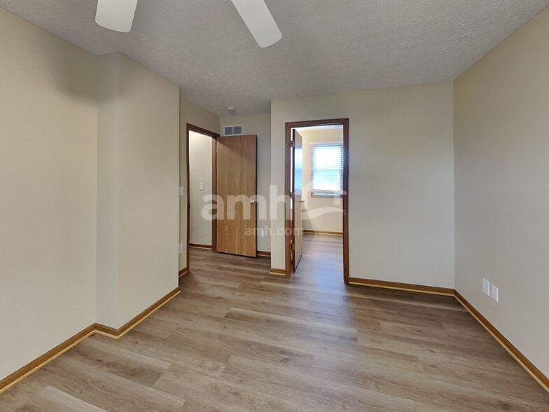 Building Photo - 5161 Tyler Henry Dr