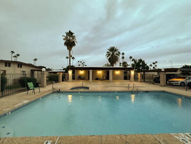 Building Photo - "2-Bed, 2-Bath Condo in Laguna Place!"