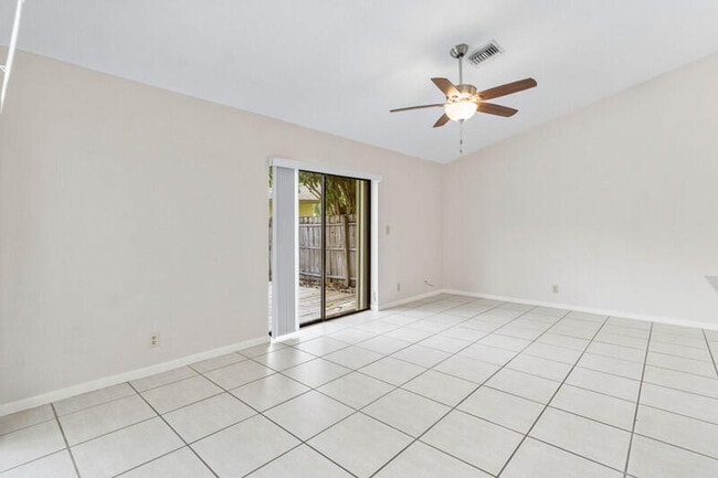 Building Photo - 13485 Orchid Ct