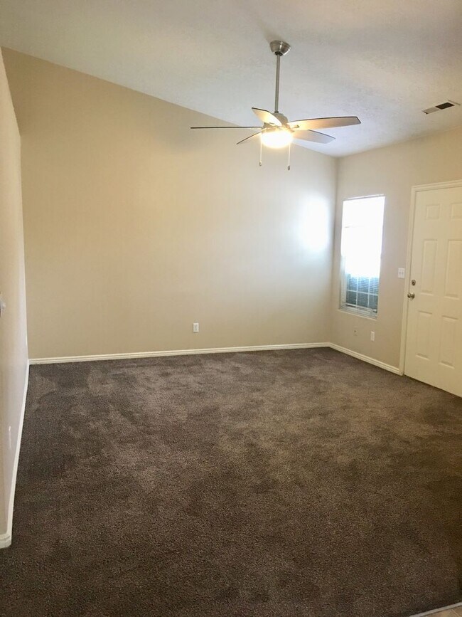 Building Photo - 1308 Millcreek Duplex