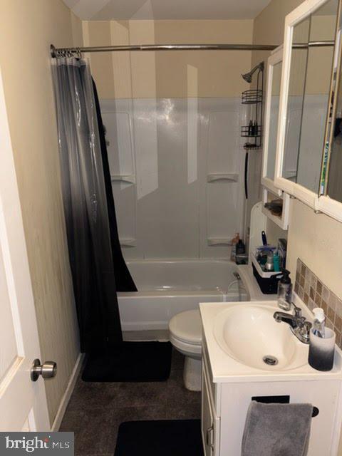 Building Photo - 137 High St E