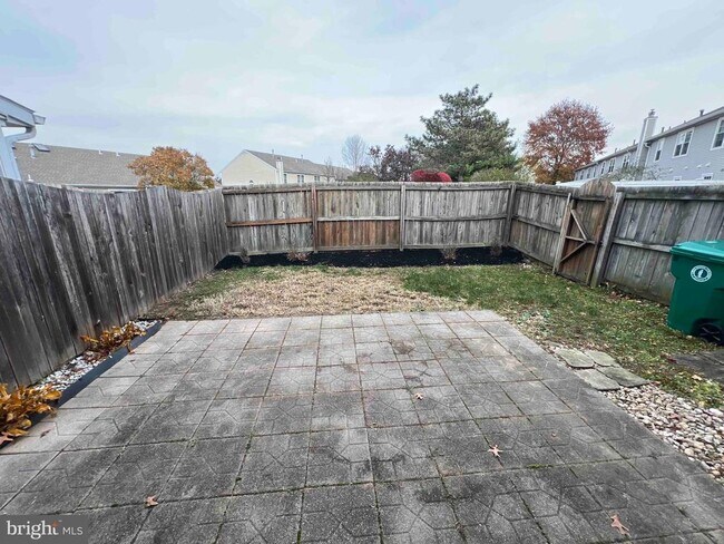 Building Photo - 6247 Spring Knoll Dr