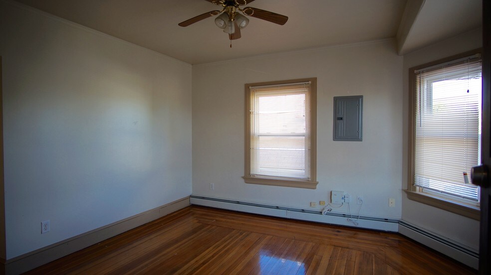 Building Photo - 47 Carolina Ave