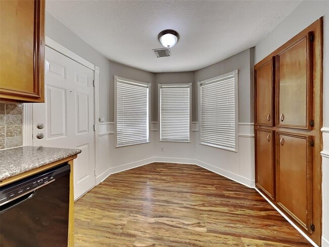 Building Photo - 22822 Brafferton Ln