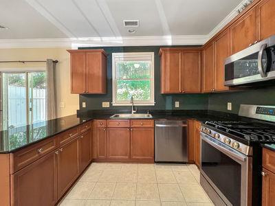 Building Photo - 1232 Harris Commons Pl