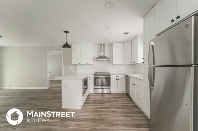 Building Photo - 2824 Beech Nut Rd