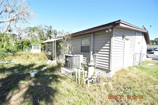 Building Photo - 7317 Dianne Dr