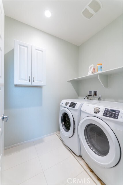 Building Photo - 5720 Spring St