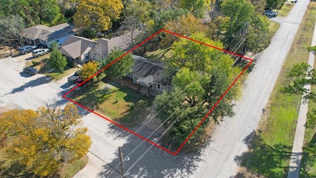 Building Photo - 450 Hickory St