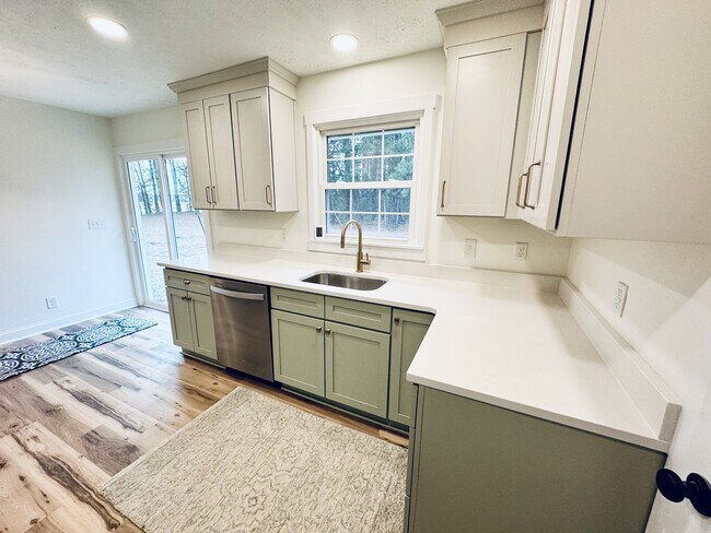 Building Photo - 2689 Fowler School Rd