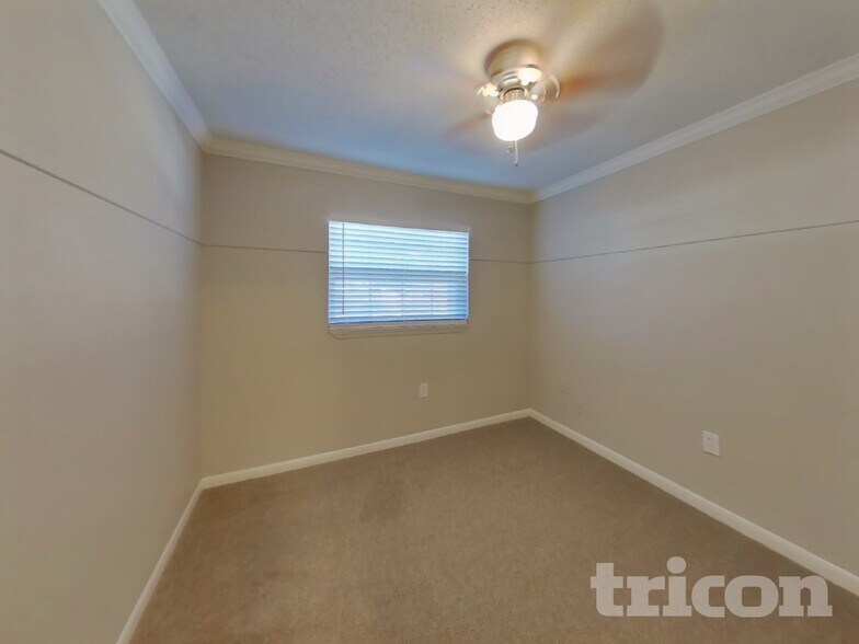 Building Photo - 202 Faithway Dr