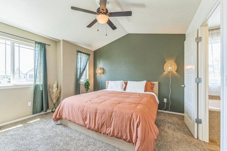 Building Photo - 5153 Chicory Cir