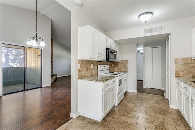 Building Photo - 3929 Commonwealth Dr