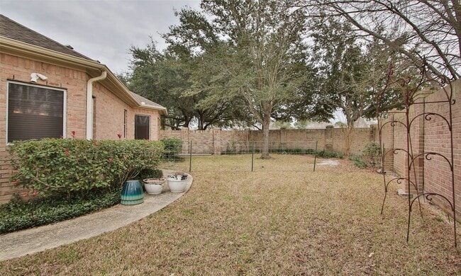 Building Photo - 1525 Briar Bend Dr
