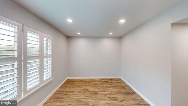 Building Photo - 1689 Westwind Way