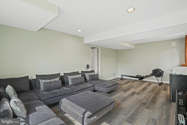 Building Photo - 6301 Crathie Ln