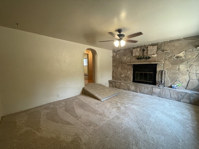 Building Photo - 95 County Rd 84 E