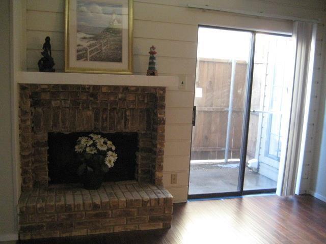 Building Photo - 333 Melrose Dr