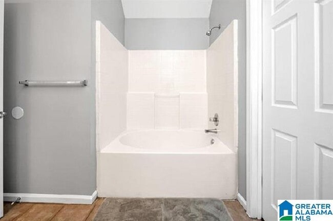 Building Photo - 106 Hidden Creek Cove