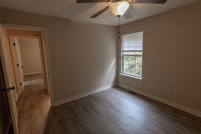 Building Photo - 4614 Dehaven Dr