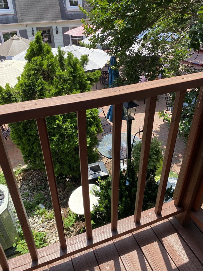 Building Photo - 199 Union St