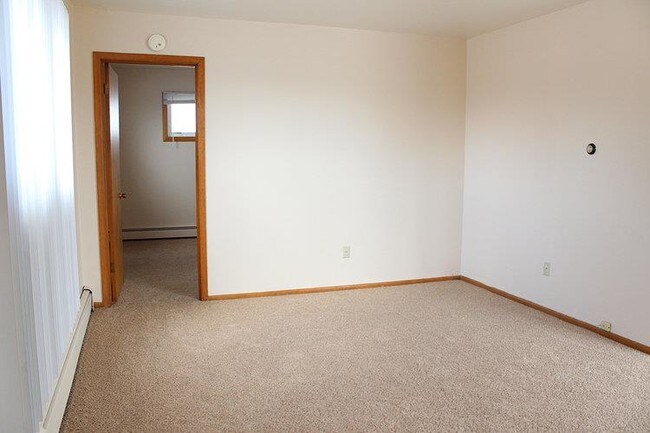Building Photo - The 11th Street 3 Plex Apartment