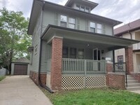 Building Photo - Immaculate 4 Bedroom Single Family with Central AC and Detached Garage, parking lane, and Large B...