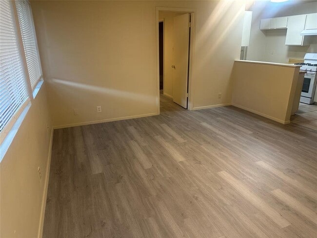 Building Photo - 2602 S Bagdad Rd