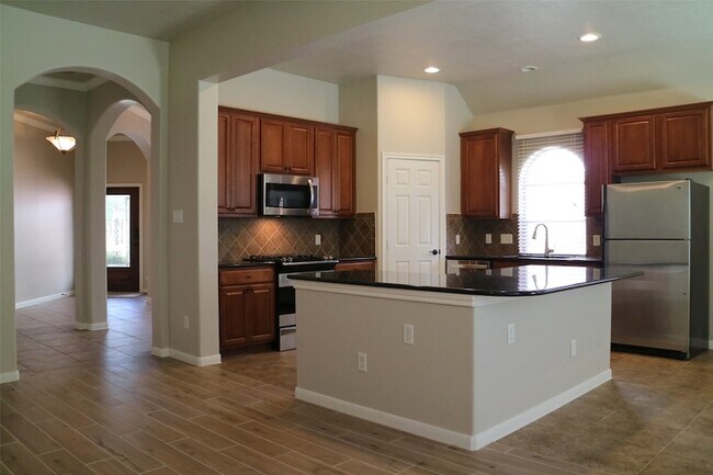 Building Photo - 22017 Royal Timbers Dr