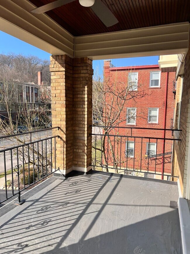 Building Photo - 3406 Erie Ave