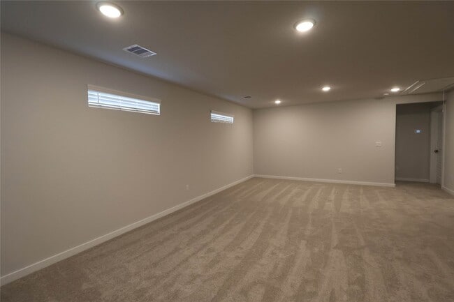 Building Photo - 8515 Blueberry Ash St