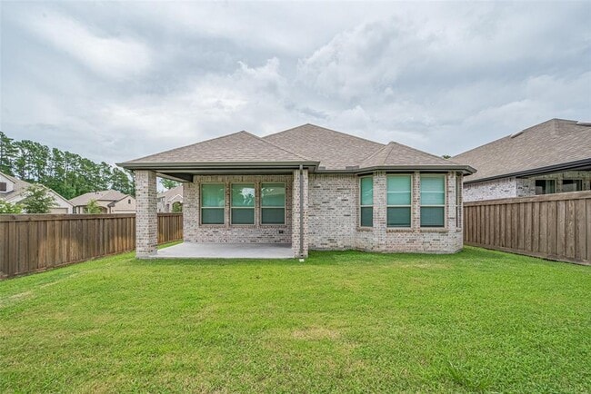Building Photo - 8010 Whisper Grove Dr