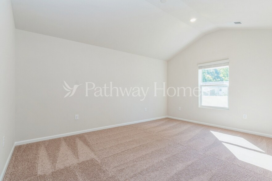 Building Photo - 6316 Lowe Ln