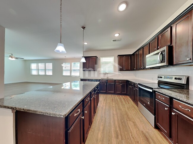 Building Photo - 13037 Wishsong Ct