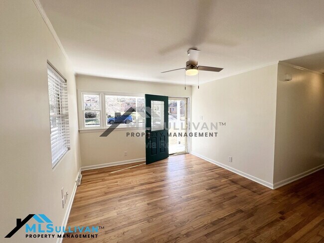 Building Photo - 2408 Otis St