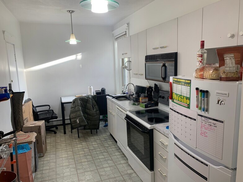 Primary Photo - 8 Ransom Rd